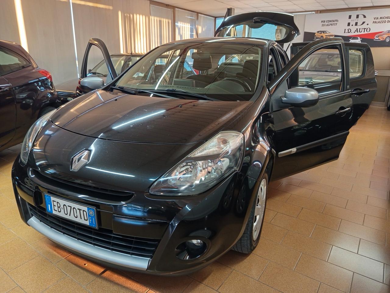 Renault Clio 1.2 16V 5 porte Luxe, 144 Mila chilometri ok neopatentati