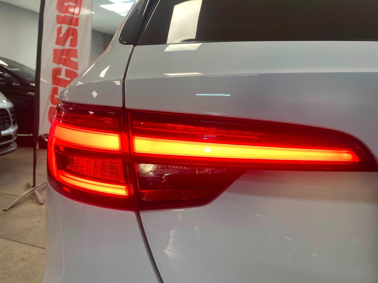 Audi A4 Avant 30 TDI S tronic line edition