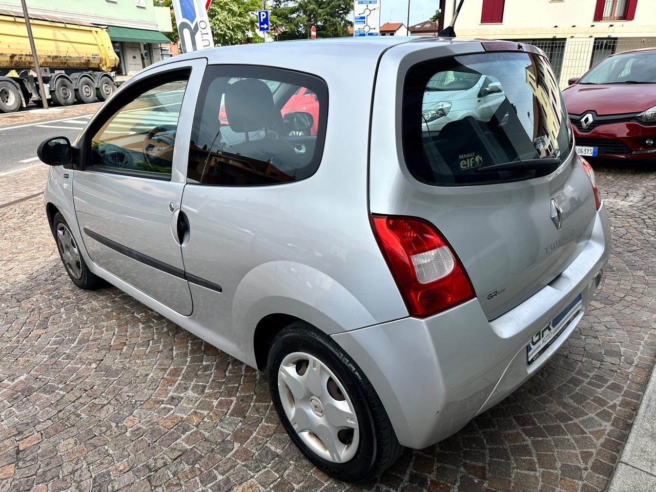 Renault Twingo 1.2Bz 75Cv - Neopatentati