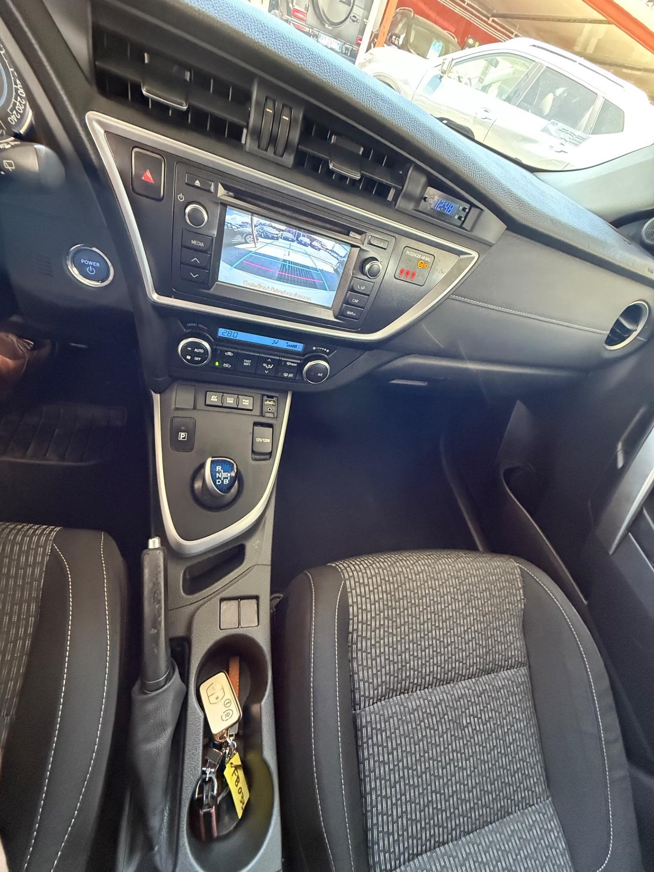 Auris 1.8 Hybrid Lounge-unipro-rate-
