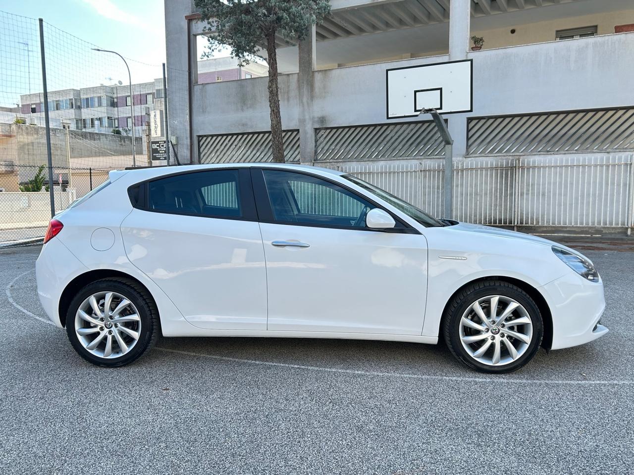 Alfa Romeo Giulietta 1.6 JTDm Automatica 120 CV