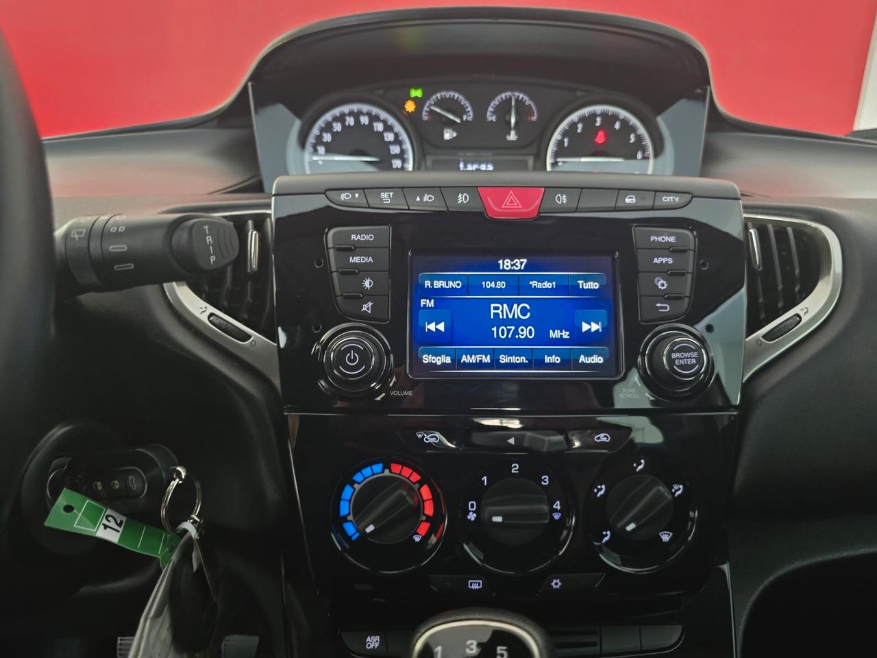Lancia Ypsilon 1.2 69 CV 5 porte