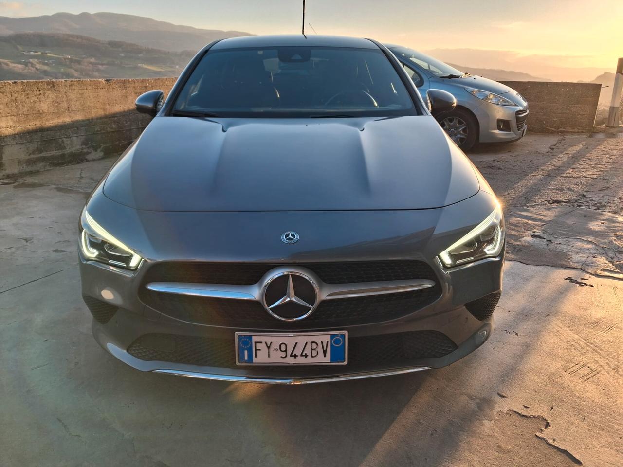 Mercedes-benz CLA 200 d Automatic Premium