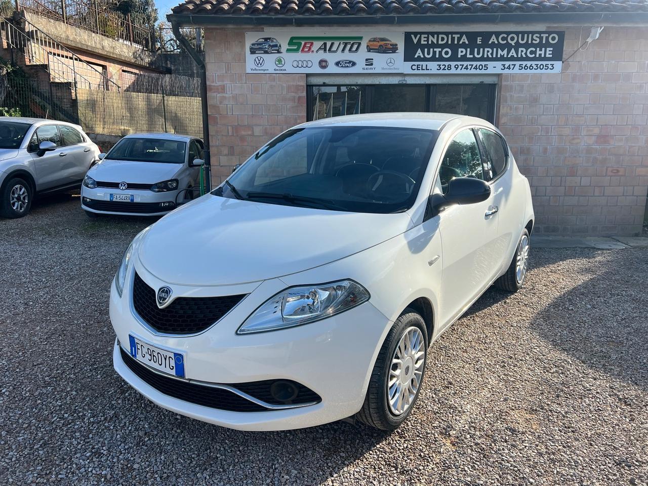 Lancia Ypsilon 1.2 69 CV 5 porte GPL Ecochic Silver
