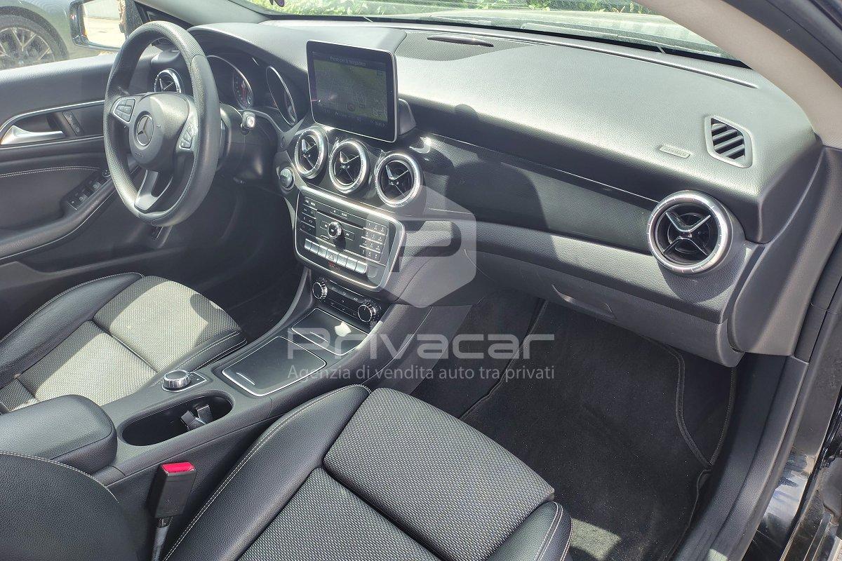 MERCEDES CLA 220 d S.W. Automatic Business