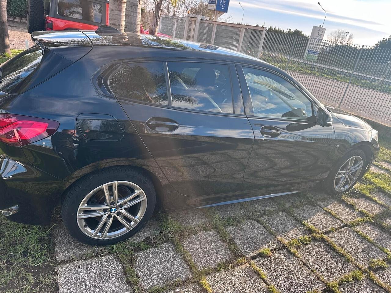 Bmw 116 116d 5p. M-Sport