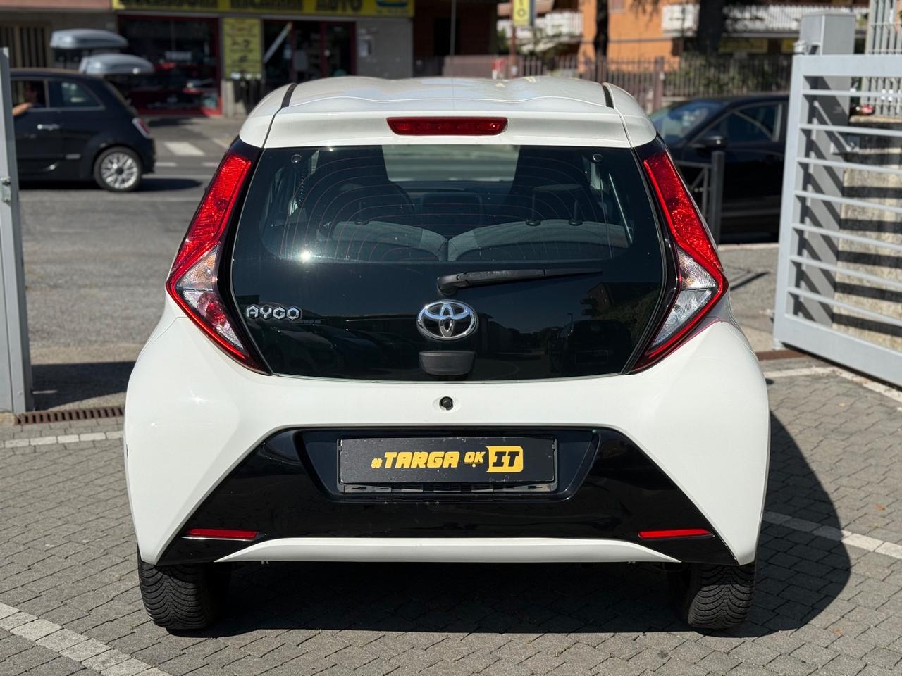 Toyota Aygo 1.0 72 CV 5 porte x-play GARANTITA NO VINCOLI FIN