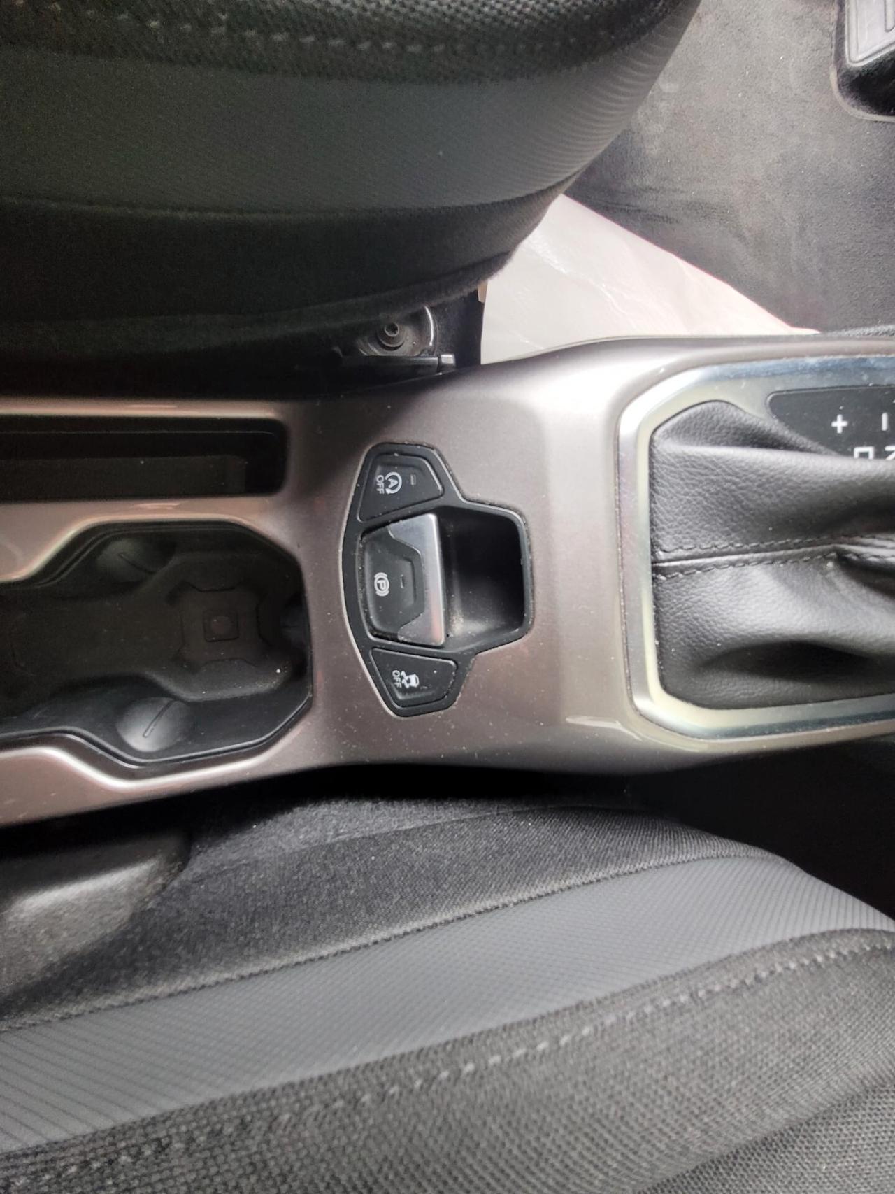 Jeep Renegade 1.3 T4 DDCT Limited