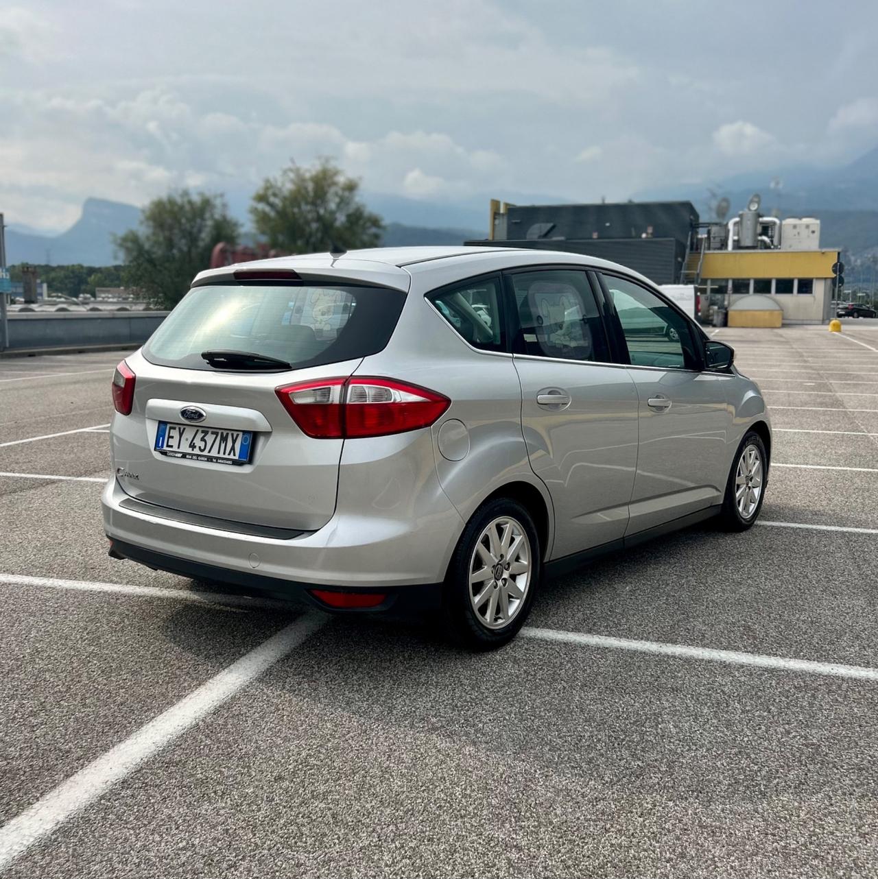 Ford C-Max Titanium Business Neopatentati 2015