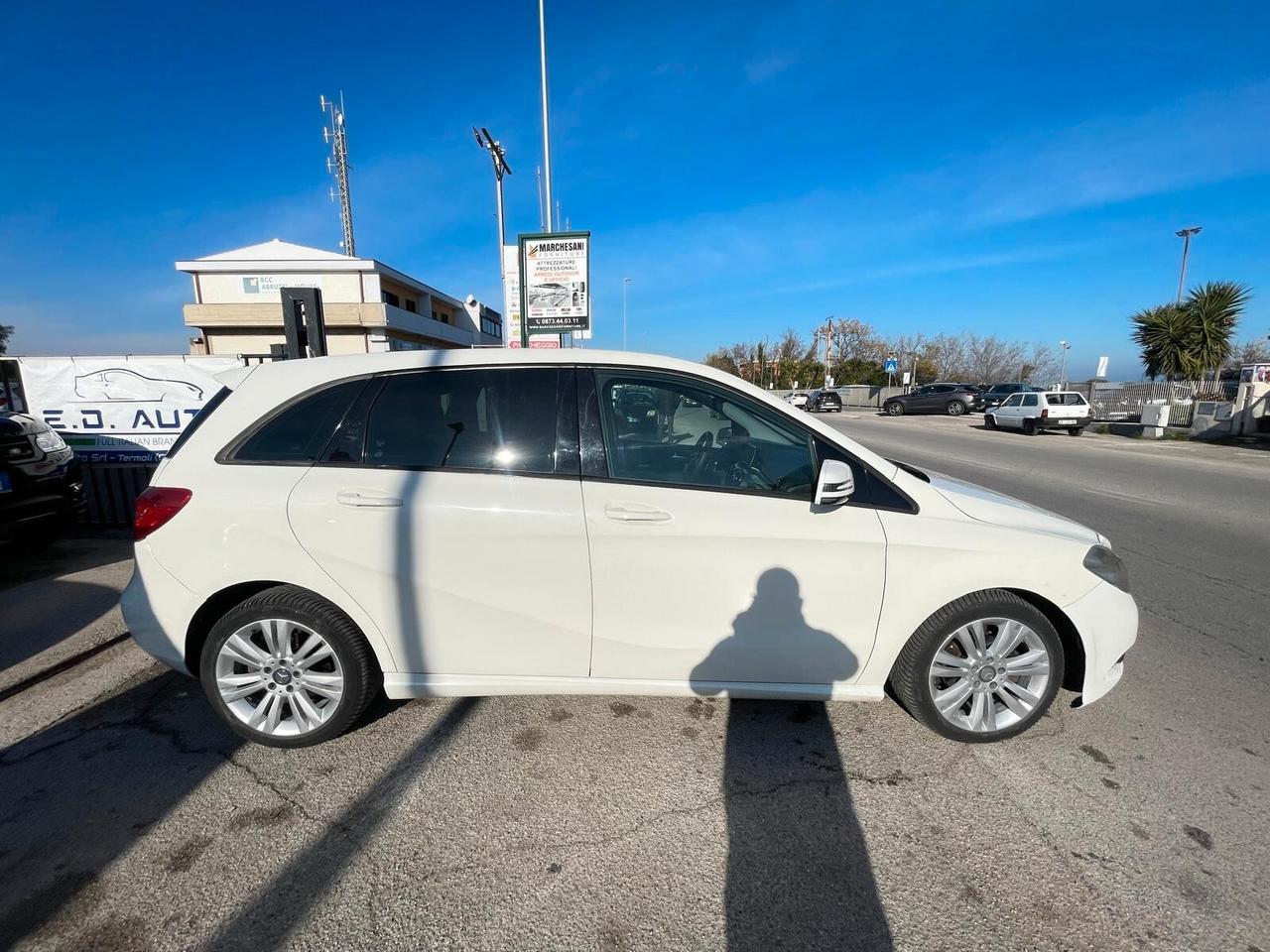 Mercedes-benz B 180 d Automatic Premium