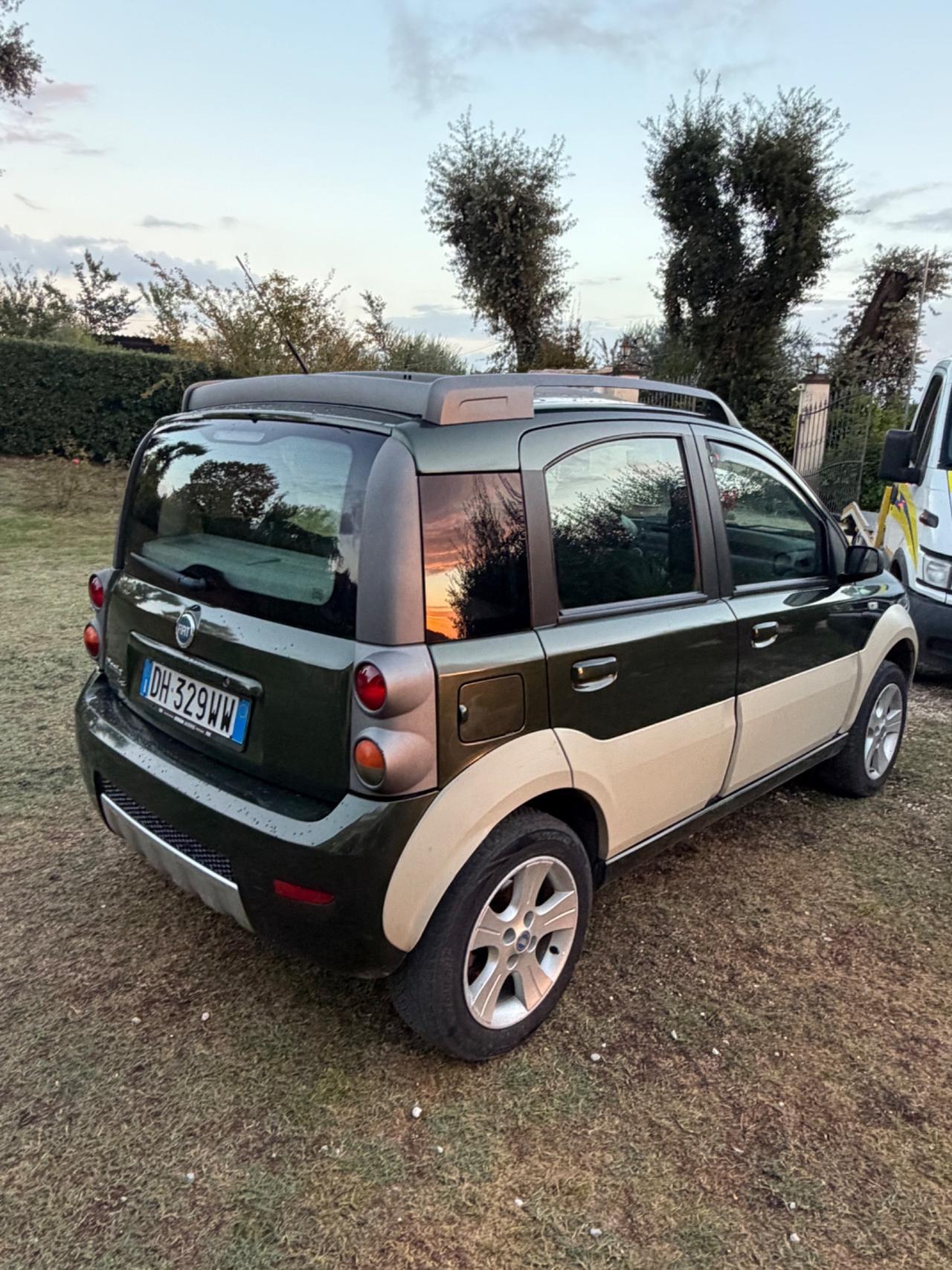 Fiat Panda 1.3 MJT 16V 4x4 cross