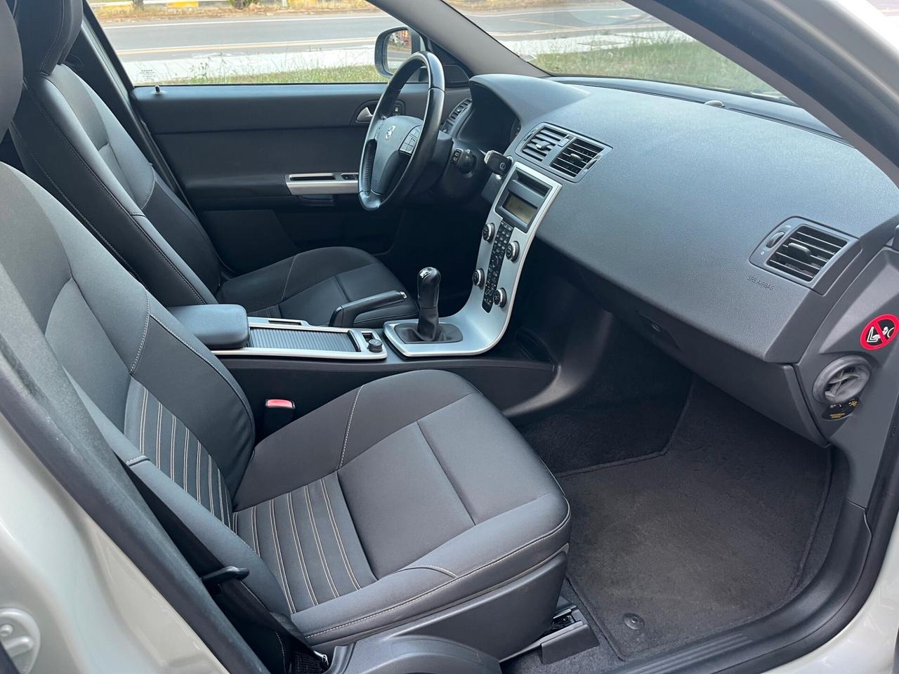 Volvo V50 D2 POLAR PLUS