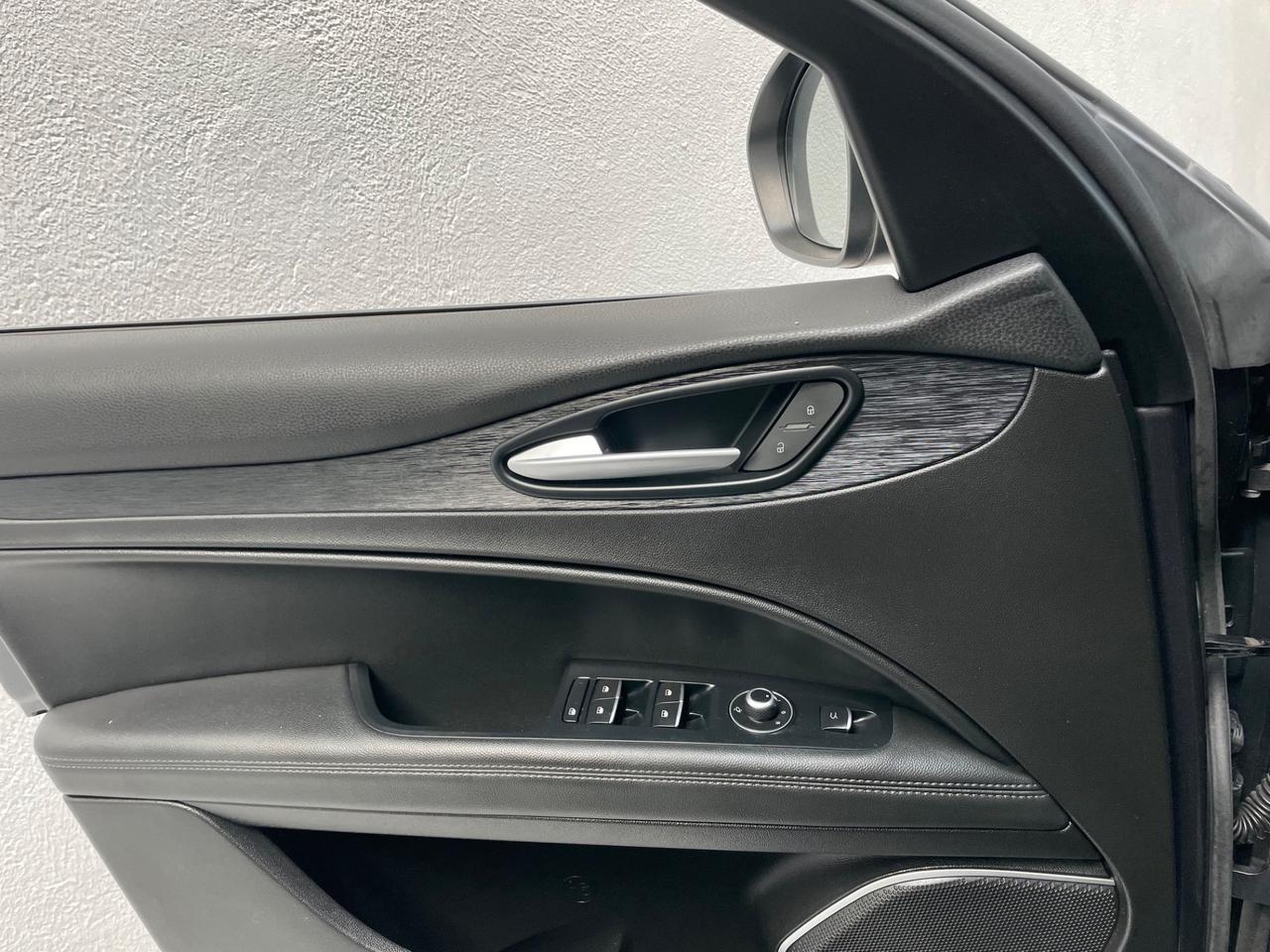 Alfa Romeo Stelvio 2.2 t Executive Q4 210cv auto Tetto