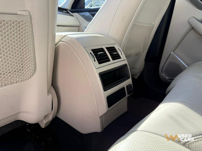 Jaguar F-Pace F-Pace D 200 MHEV R-Dynamic SE aut