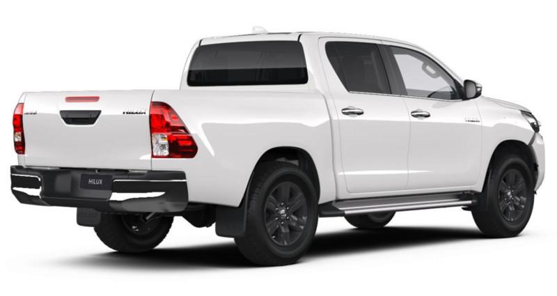 Toyota Hilux 2.8 D 4WD 4 porte Double Cab Lounge