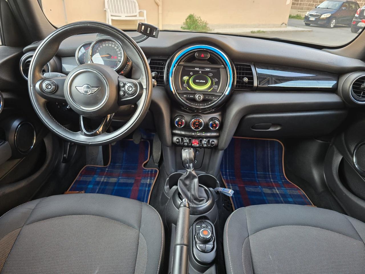 Mini Cooper d 1.5 116cv full perfetta tutta tagliandata casa madre accetto permute