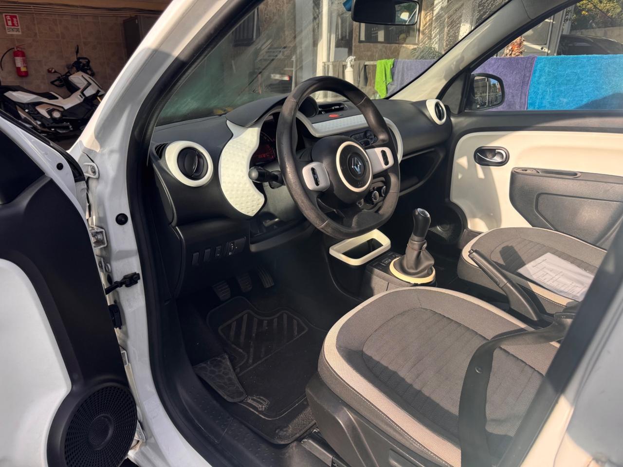 Renault Twingo 1.0 SCe Live