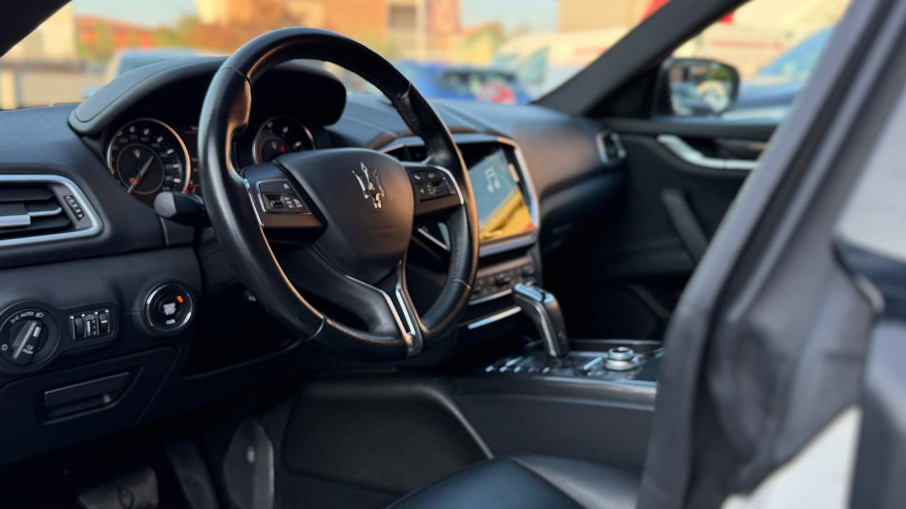MASERATI GHIBLI 2.0 GT MHEV HYBRID AT8 330 CV - FULL LED, PELLE, SEDILI ELETTRICI