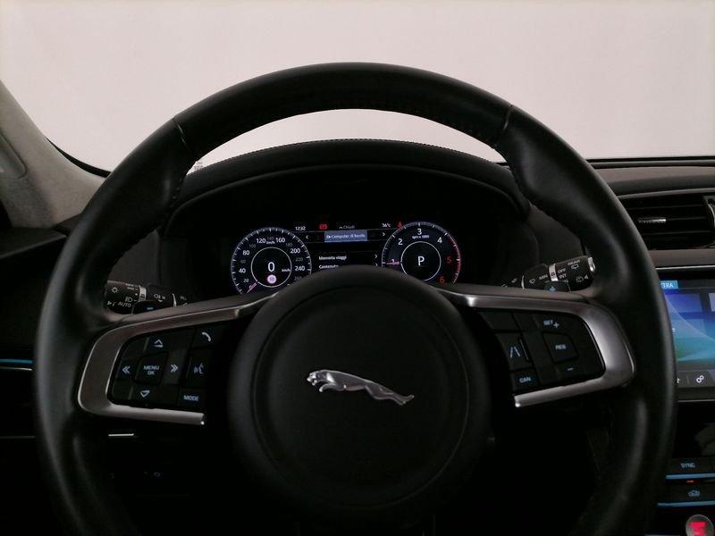 Jaguar F-Pace 2.0d i4 Portfolio awd 180cv auto my20