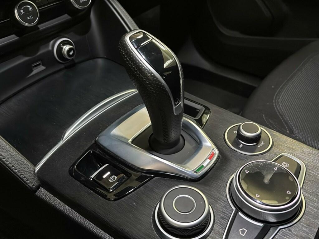 Alfa Romeo Stelvio 2.2 Turbo Super Q4 AT8