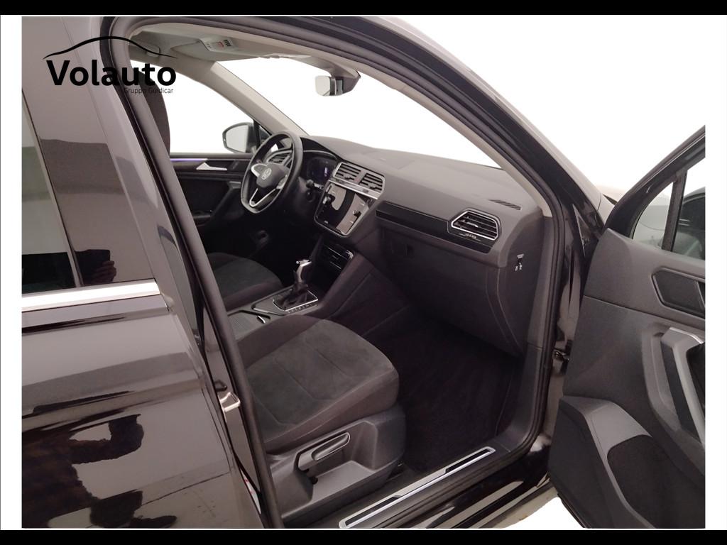 VOLKSWAGEN Tiguan II 2021 - Tiguan 1.5 tsi Elegance 150cv dsg