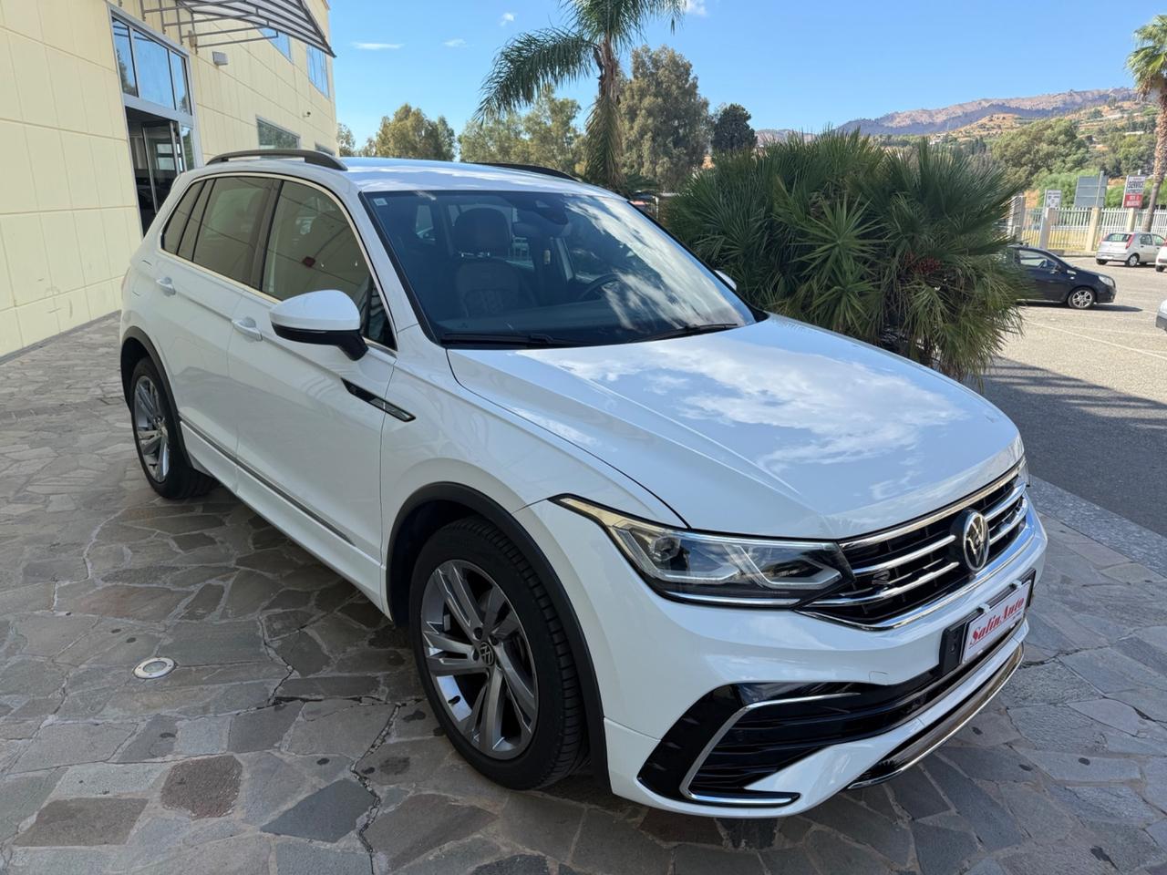 Volkswagen Tiguan 2.0 TDI 150 CV SCR DSG R-Line
