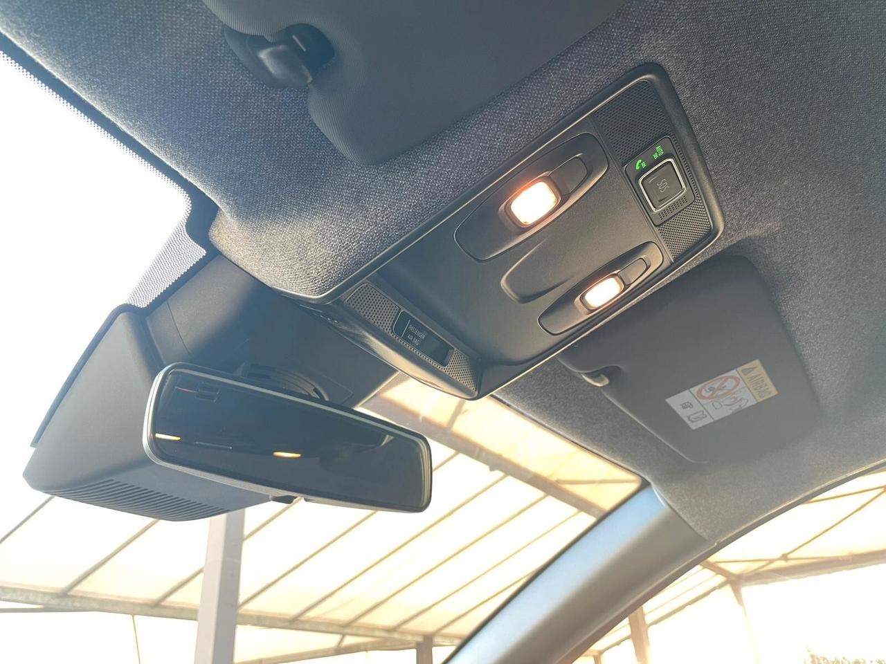 Renault Captur MITSUBISHI ASX 1.3 INVITE MHEV Evolution