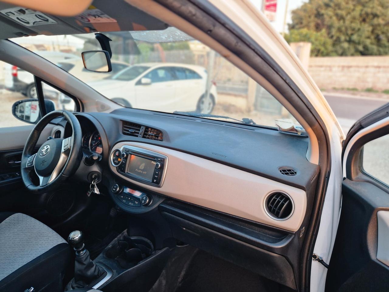 Toyota Yaris 1.3 benzina 5 porte Style