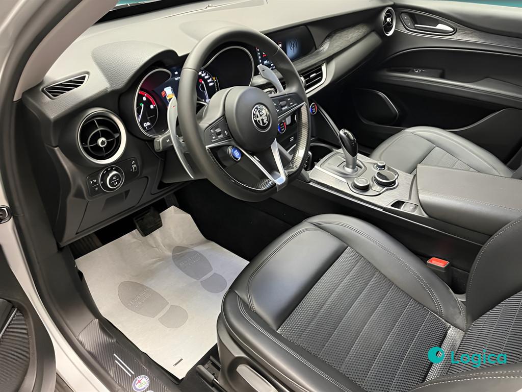 ALFA ROMEO Stelvio 2017 - Stelvio 2.2 t Executive Q4 210cv auto my19