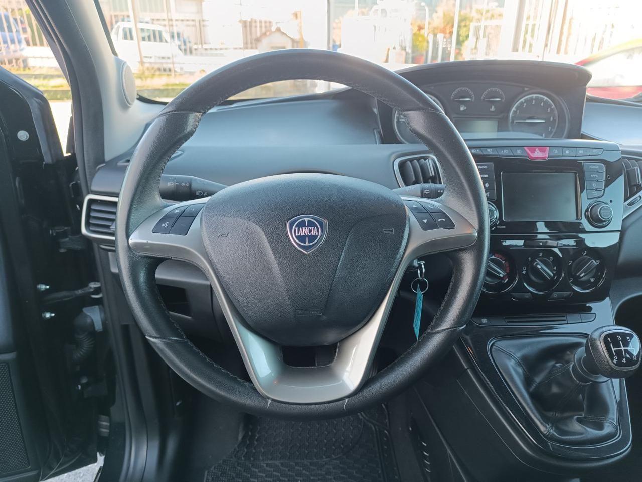 LANCIA Ypsilon 1.2 69 CV 5 porte GPL Ecochic Elefantino Blu