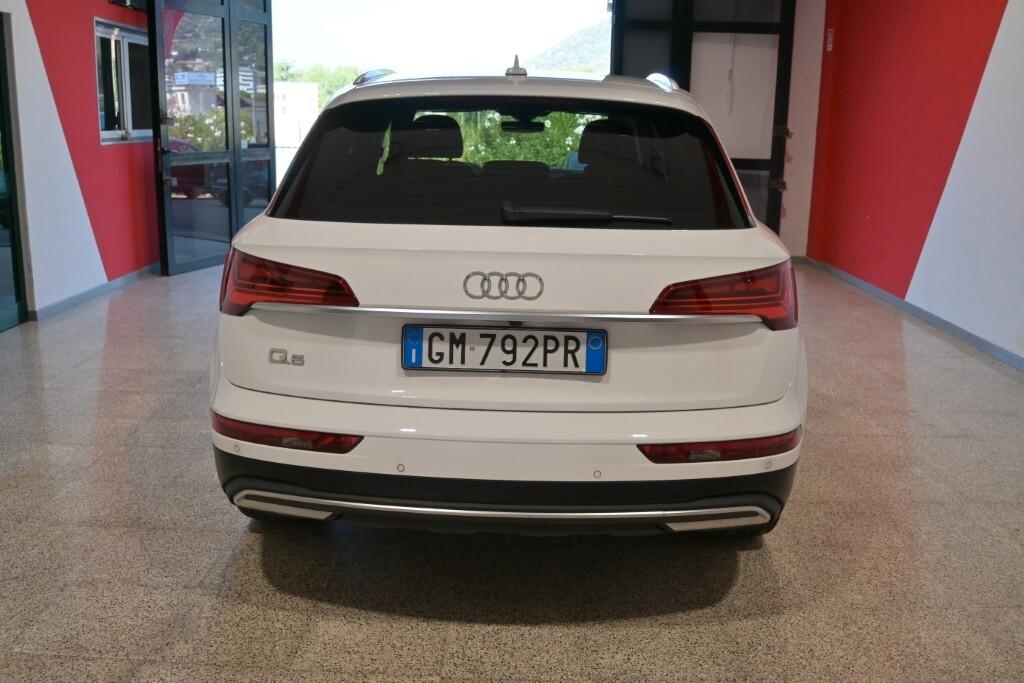AUDI Q5 35 TDI 163CV S TRONIC BUSINESS ( FARI LED - VIRTUAL COCKPIT - AMBIENT LIGHTS - CRUISE - CLIMA TRIZONA - NAVI - MIRROR - PDC - TELECAMERA POST. - CERCHI 20 )