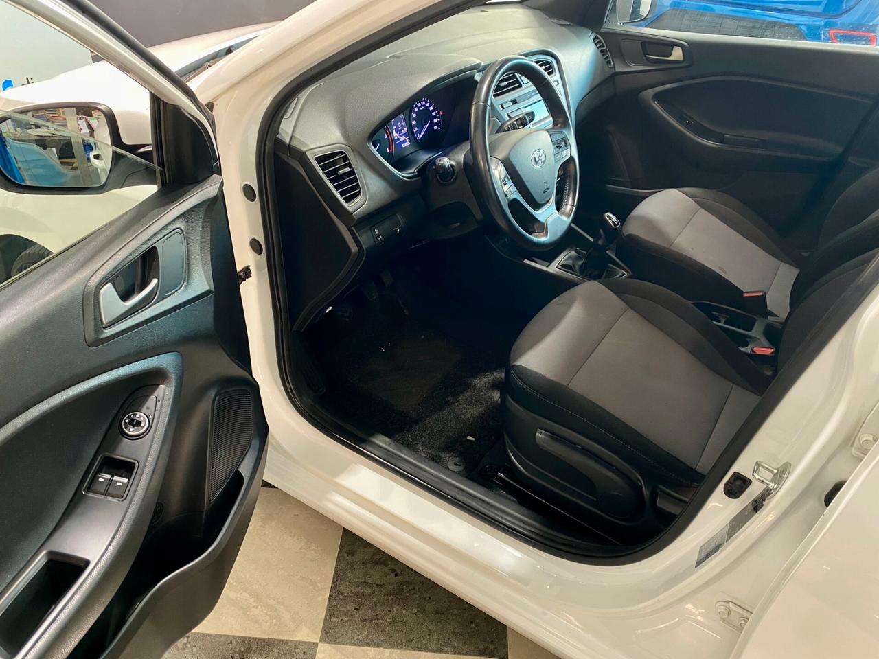 Hyundai i20 1.4 CRDi 5 porte Comfort-2018