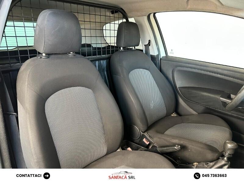 FIAT Punto Van Autocarro