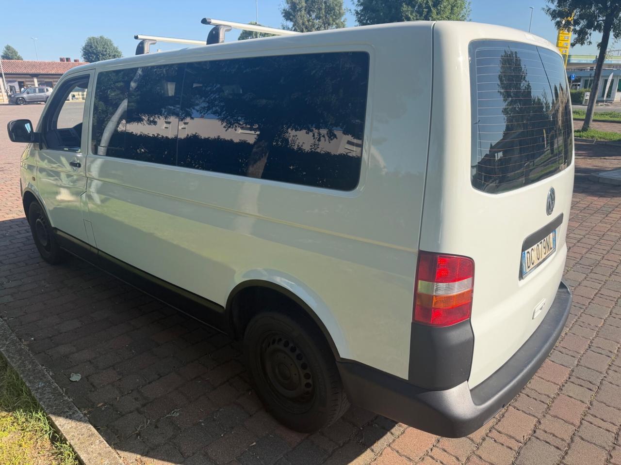 Volkswagen Transporter 2.5 TDI anno 2006 9 posti