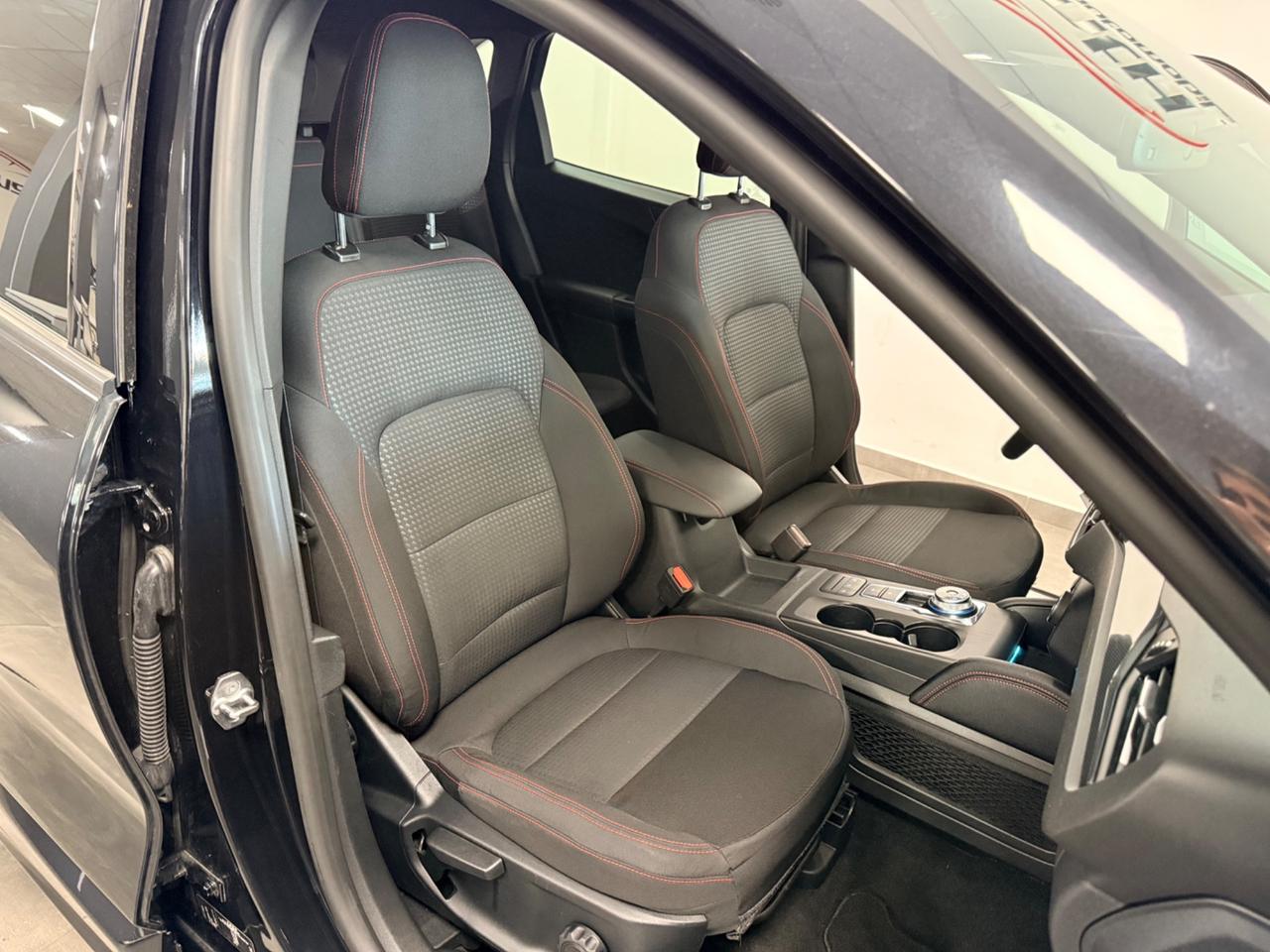 Ford Kuga 1.5 EcoBlue 120 CV aut. 2WD ST-Line