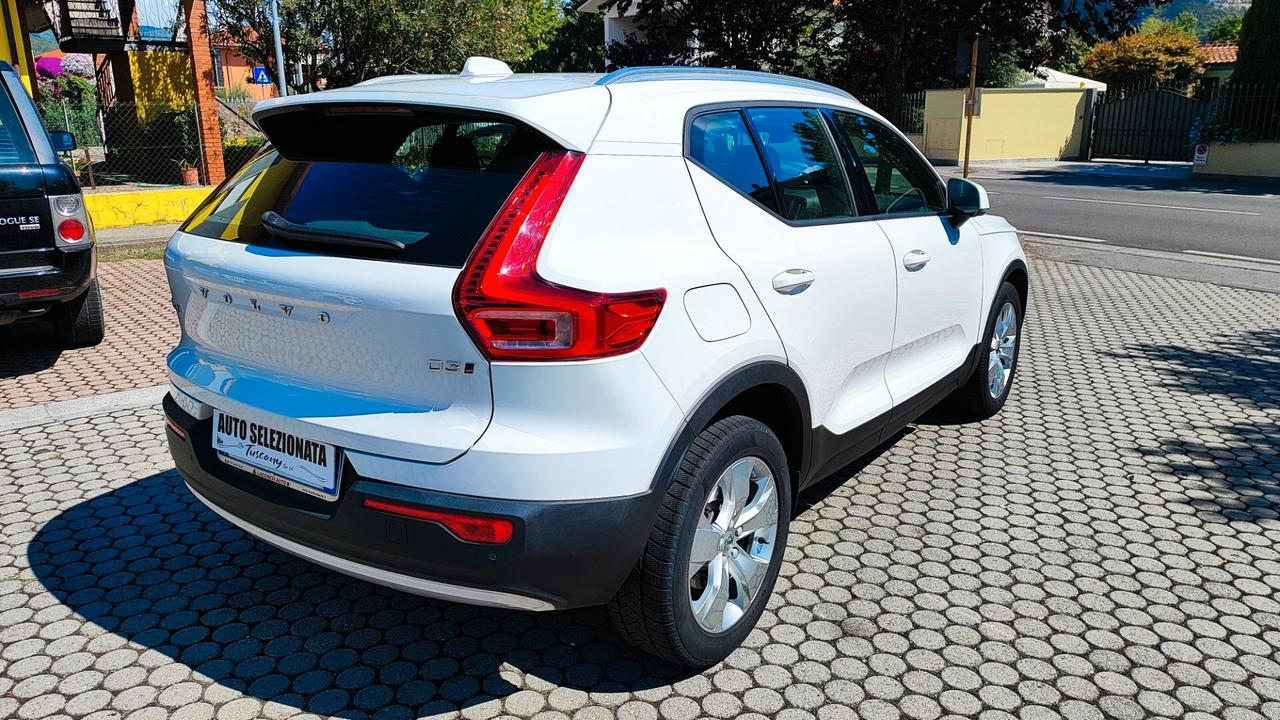 Volvo XC40 D3 AWD Geartronic Momentum