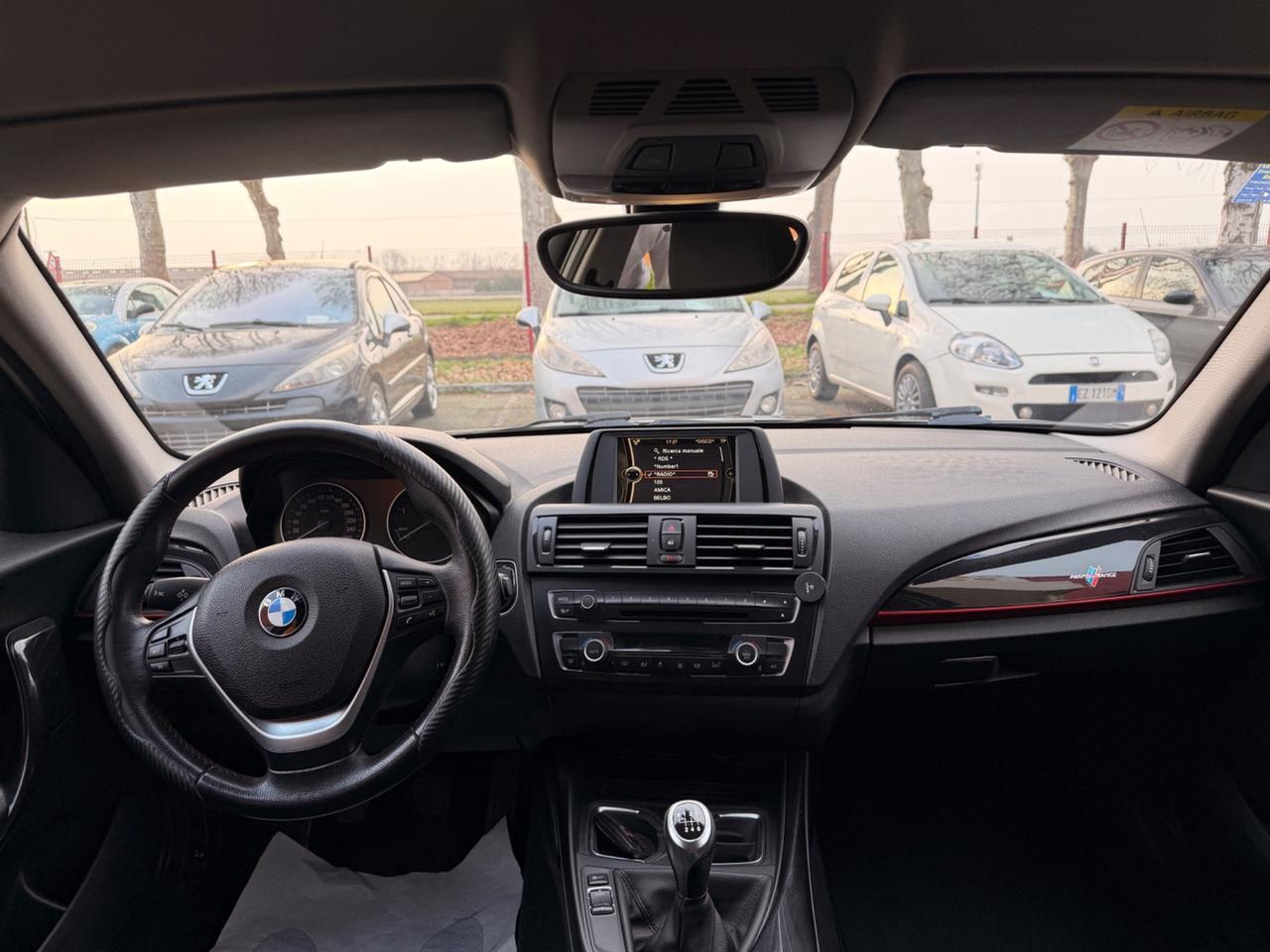 Bmw 118 118d 5p. Msport