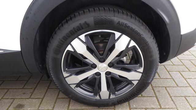 PEUGEOT 3008 BlueHDi 120 S&S EAT6 Allure