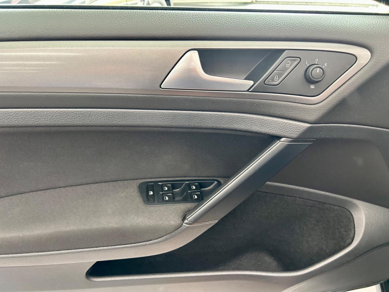 VW GOLF 7 1.6 TDI 5p.Technology FINANZIABILE