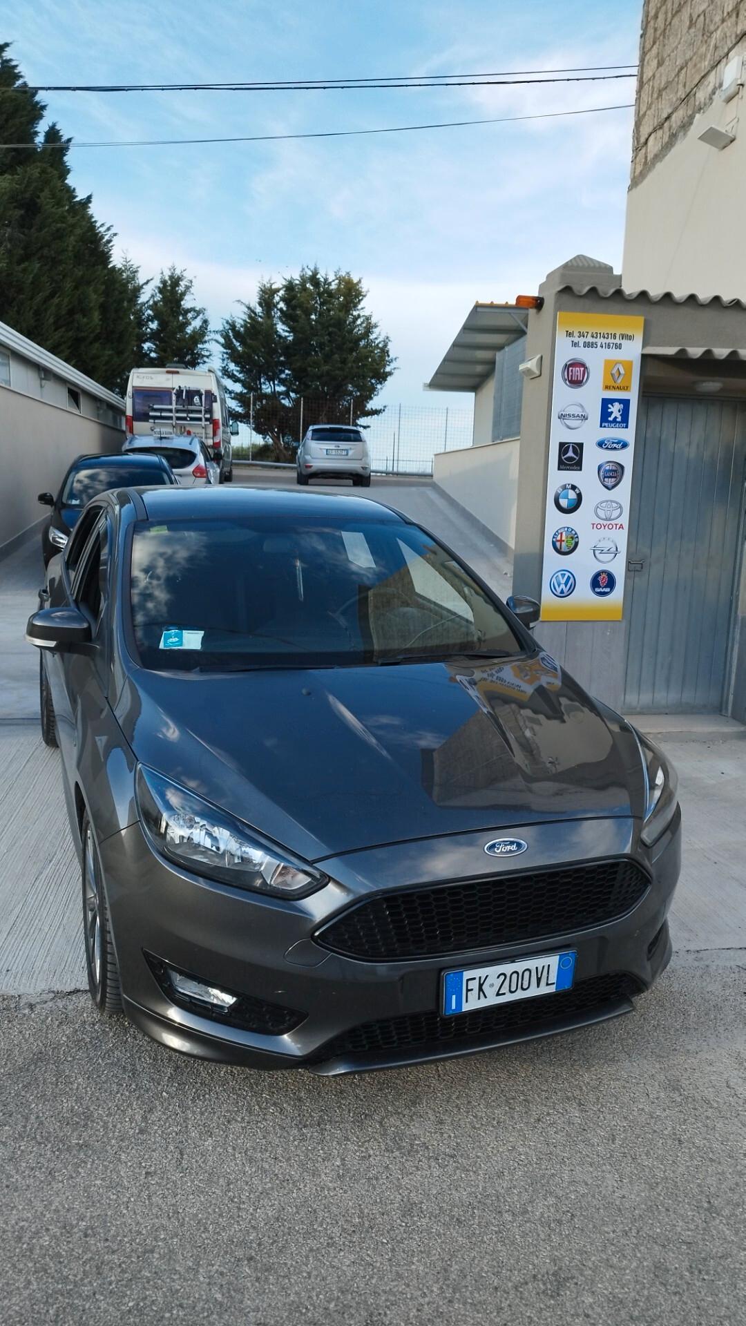 Ford Focus 1.5 TDCi 120 CV Start&Stop Powershift ST Line