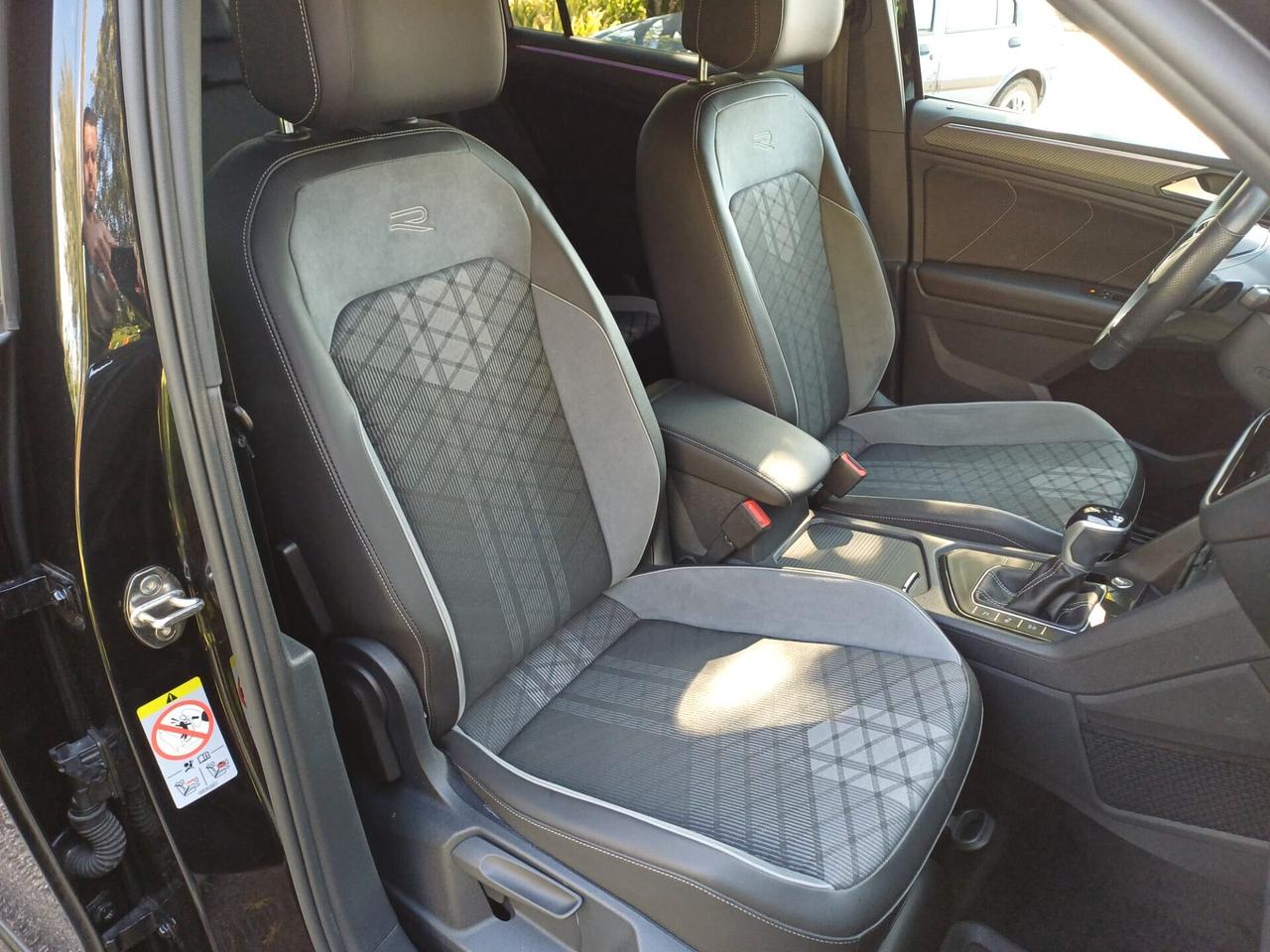 Volkswagen Tiguan 2.0 TDI 150 cv SCR DSG R-Line