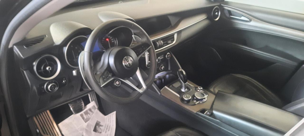 Alfa Romeo Stelvio 2.0 Turbo 280 CV AT8 Q4 Super