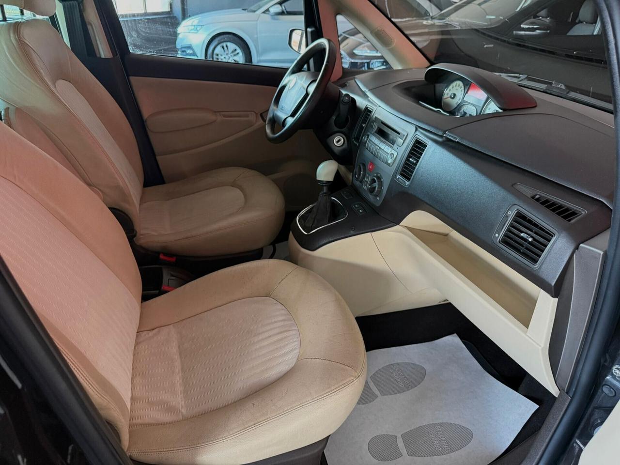 Lancia MUSA 1.4 16V Platino Plus