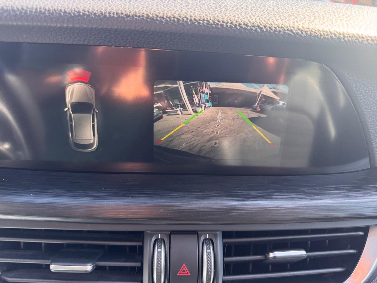 Alfa Romeo Stelvio 2.2 Turbodiesel 180 CV AT8 RWD Executive