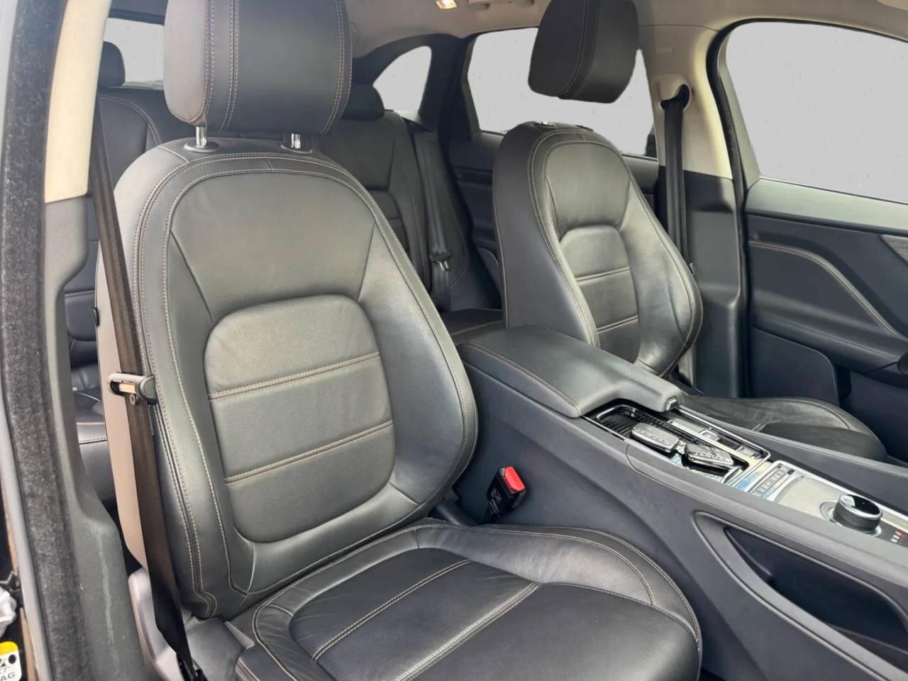 Jaguar F-Pace 2.0 D 180 CV AWD Prestige 12/2017