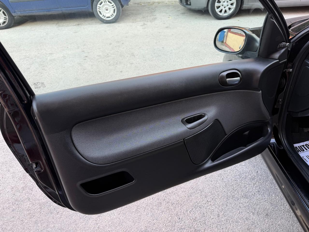 Peugeot 206 Plus 1.1 60CV 3p. X Line