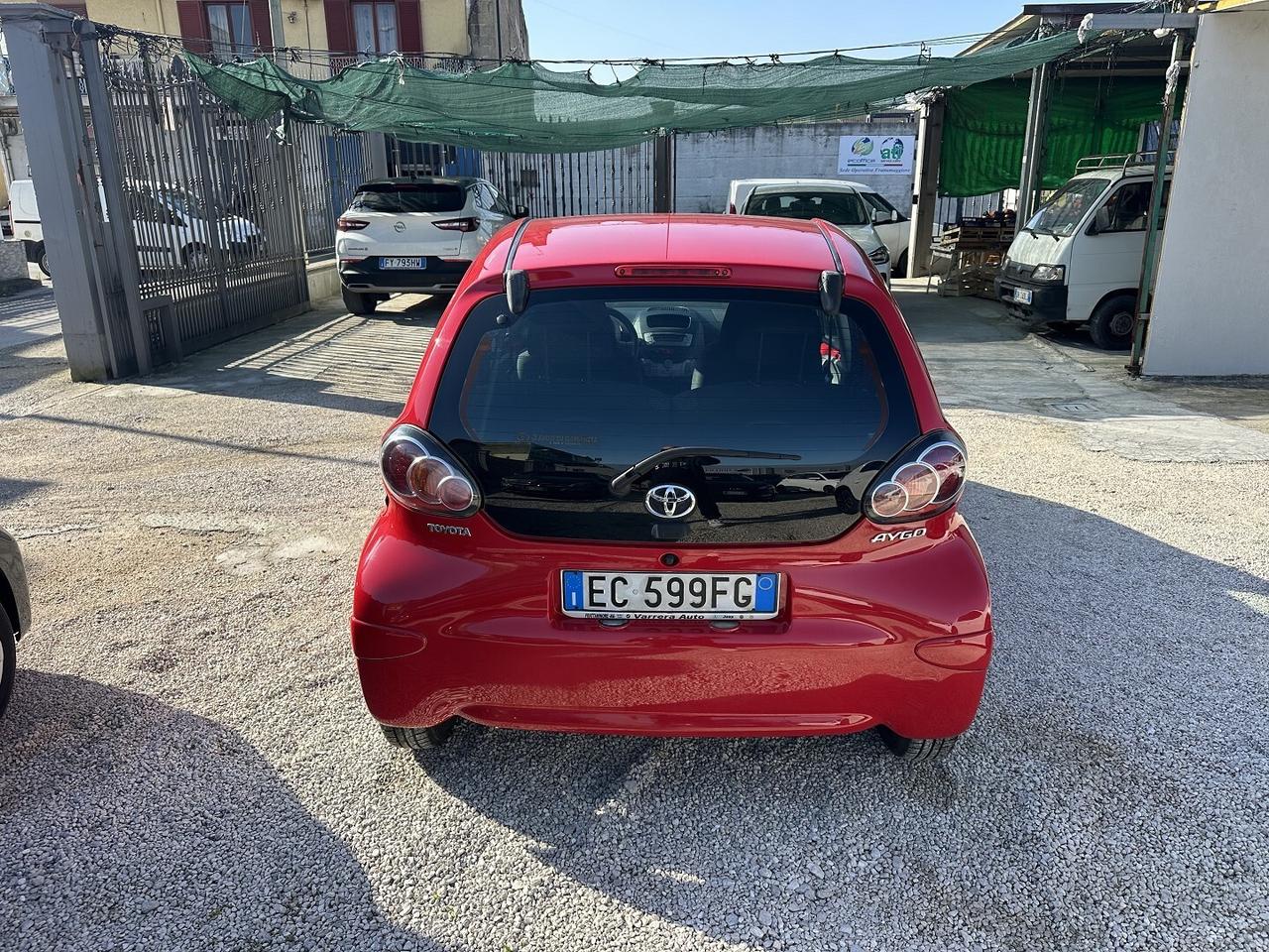 Toyota Aygo 1.0 Gpl 69 Cv 2010 x neopatentati