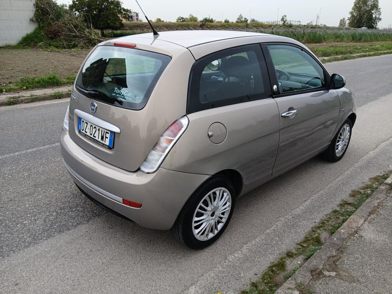Lancia Ypsilon 1.4 Oro Ecochic GPL 1 proprietario