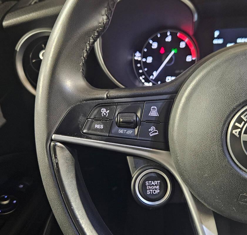 Alfa Romeo Stelvio 2.2 t Business rwd 160cv auto my19