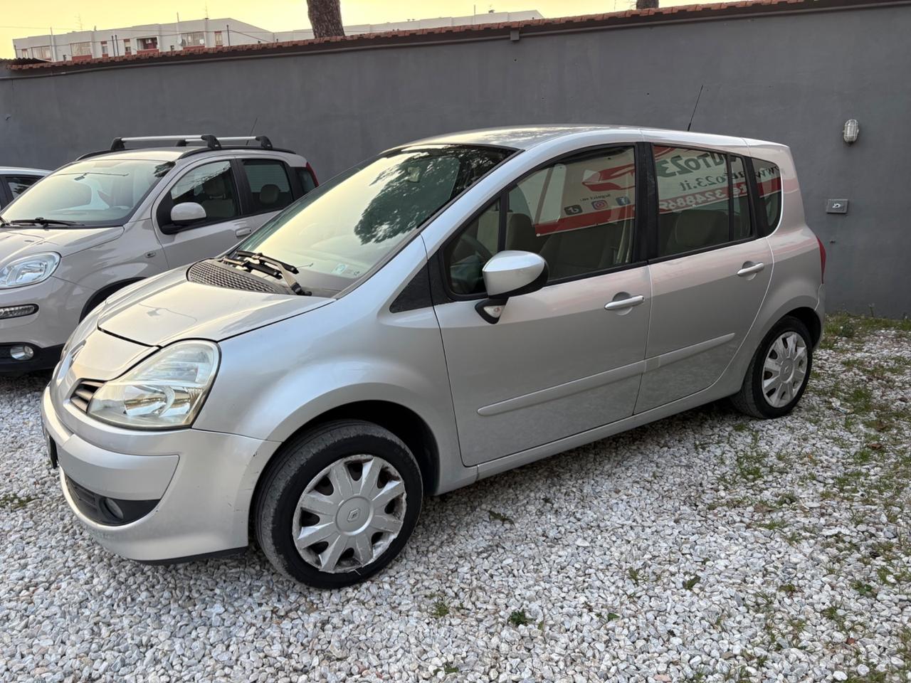 Renault Modus Grand 1.2 16V Dynamique